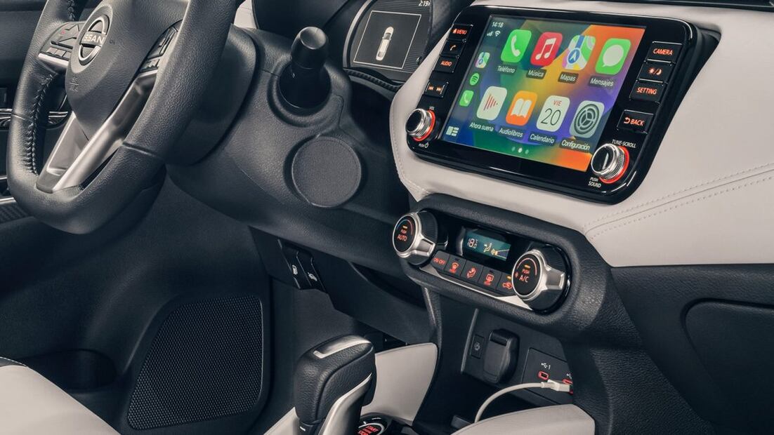 El Nissan Versa 2025 cuenta con acabados en tela en sus interiores. Foto: Nissan