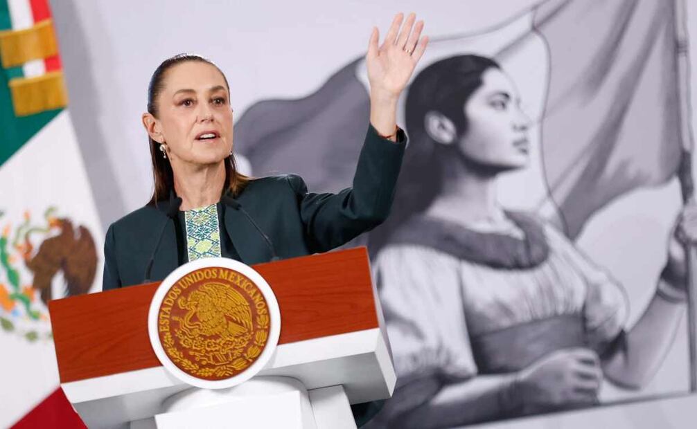 La presidenta Claudia Sheinbaum informó que ante las redadas en Estados Unidos, han sido repatriadas 142 mil personas mexicanas desde el 20 de enero, cuando Donald Trump entró a la Presidencia de Estados Unidos. Foto: Diego Simón / EL UNIVERSAL