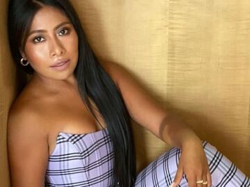 Yalitza Aparicio derrocha estilo en vestido lencero amarillo fosforescente