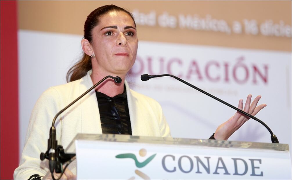 Ana Gabriela Guevara recibe la orden de un juez para regresarle las becas a las integrantes de Selección Nacional de Natación Artística / FOTO: @luisgdigital