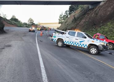 Reportan accidente en Autopista Siglo XXI, en Michoacán; hay 6 jornaleros muertos y 2 heridos