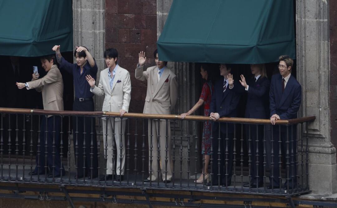 BTS en Palacio Nacional junto a la presidenta Claudia Sheinbaum. Foto: Diego Simón Sánchez/ EL UNIVERSAL.