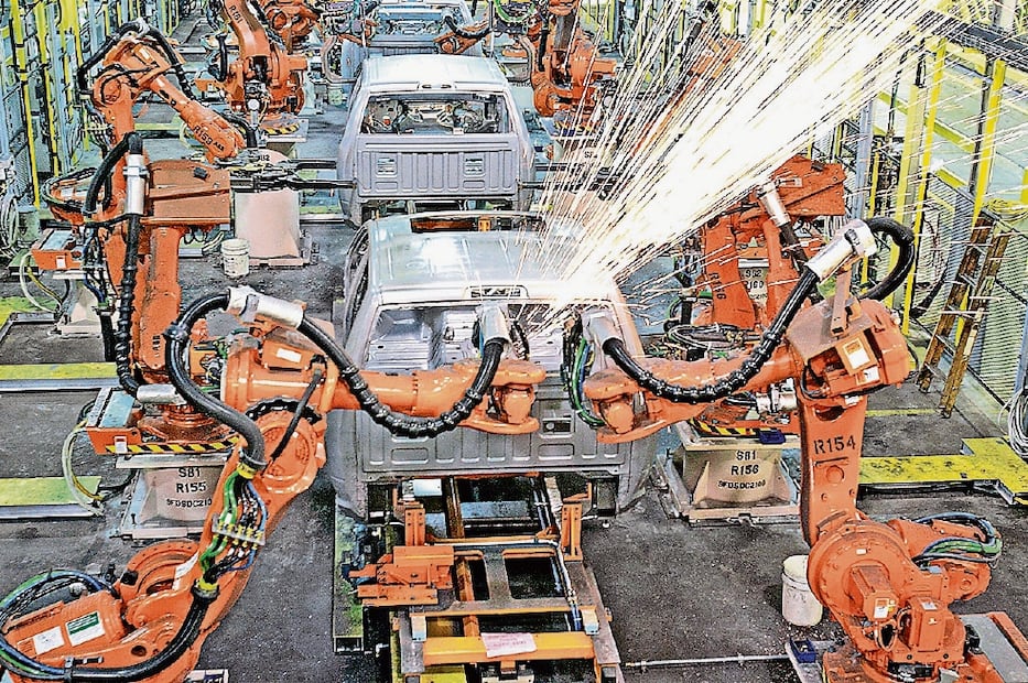 Fábrica robotizada de armado de autos en la planta de camionetas de Chrysler, en la ciudad de Warren, Michigan (ARCHIVO EL UNIVERSAL)