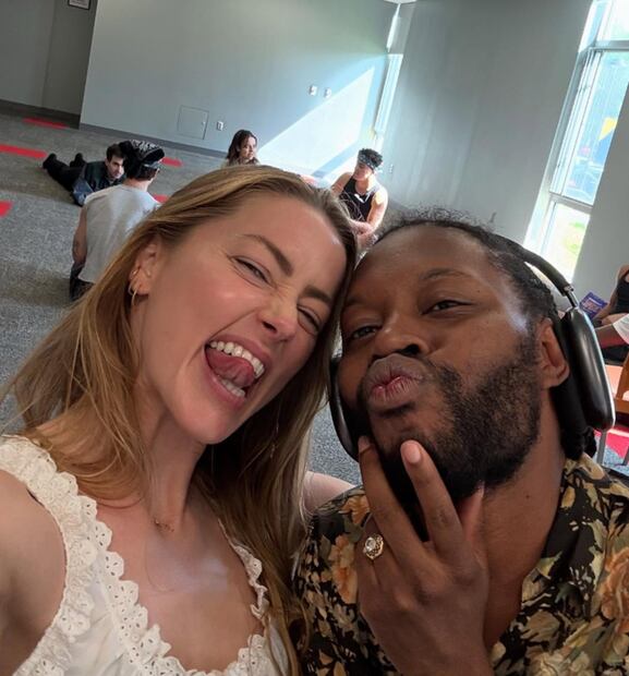 Amber Heard y el dramaturgo Jeremy O. Harris. Foto: Instagram oficial.