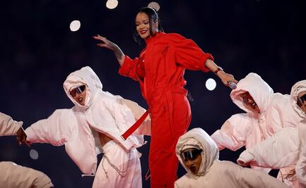 Cuál es el producto de Fenty Beauty que usó Rihanna en el Super Bowl