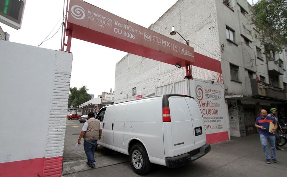 En Edomex se ha ampliado el plazo para realizar la verificación vehicular si no se cumplió en diciembre 2025. Foto: Archivo EL UNIVERSAL