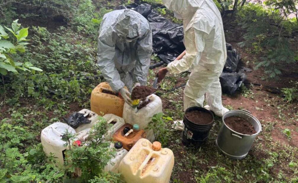 Aseguran más de tres mil litros de sustancias químicas en Sinaloa (24/08/2025). Foto: Especial