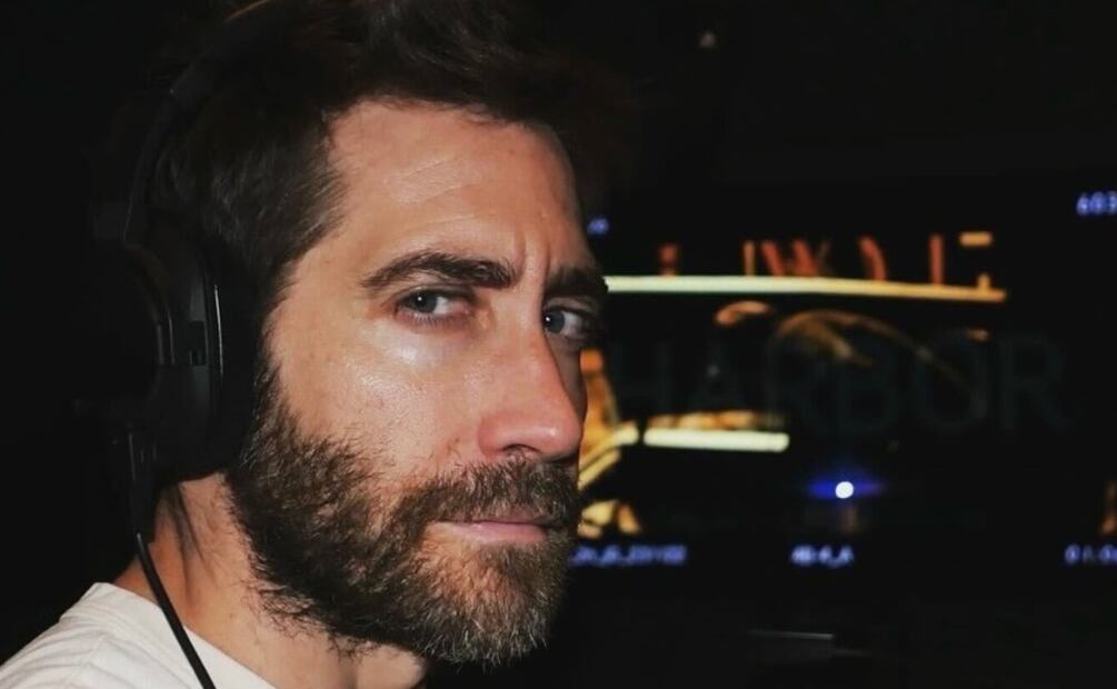 Él se fue en un año nuevo: Breve pero intenso fue el romance entre la
cantante Taylor Swift y el actor Jake Wyllenhaall. Él se alejó previo a Año Nuevo 2010.