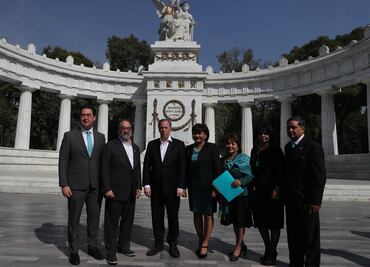 Meade desestima a alianzas opositoras que dividen y confunden