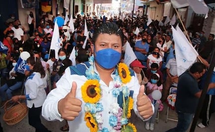 Atacan a balazos a integrantes del PAN que viajaban en vehículo del candidato a edil de Mitla 