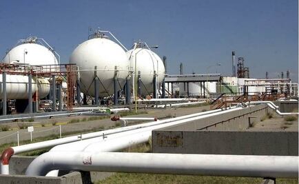 Pemex's Salamanca refinery shut down by power outage
