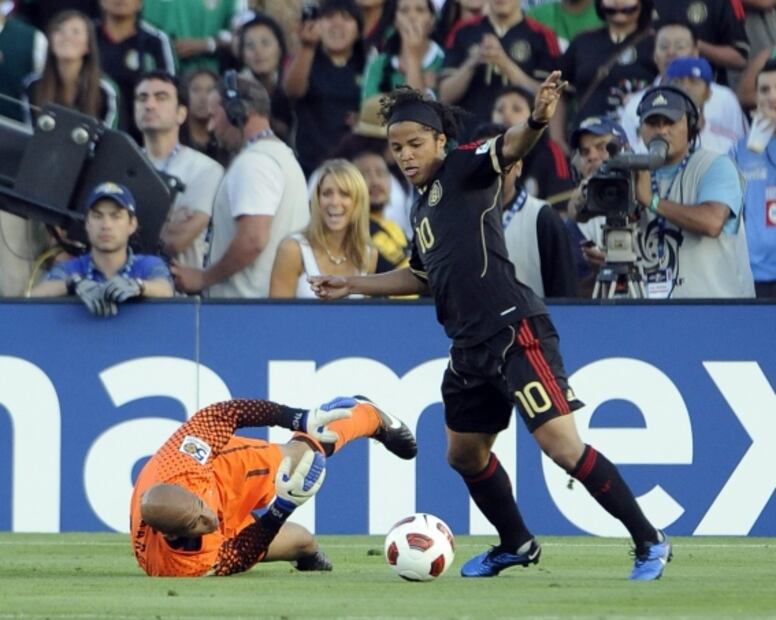 Giovani dos Santos y su récord único en la Selección Mexicana