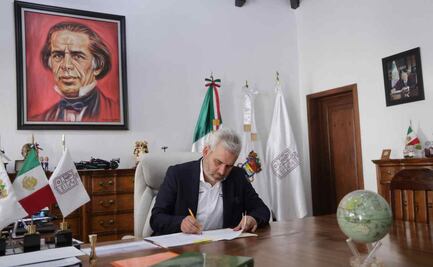 Narcocorridos quedan prohibidos en eventos públicos de Michoacán; Ramírez Bedolla firma decreto