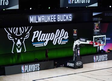 Bucks de Milwaukee boicotea su juego de playoffs de la NBA en protesta por racismo