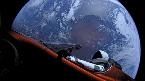 ¿Qué pasó con el Tesla que Elon Musk lanzó al espacio? 
