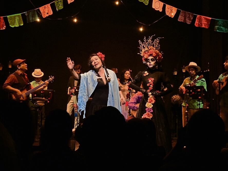 Escalante interpreta a una mujer que ya no puede llorar más. Foto: Mara Escalante