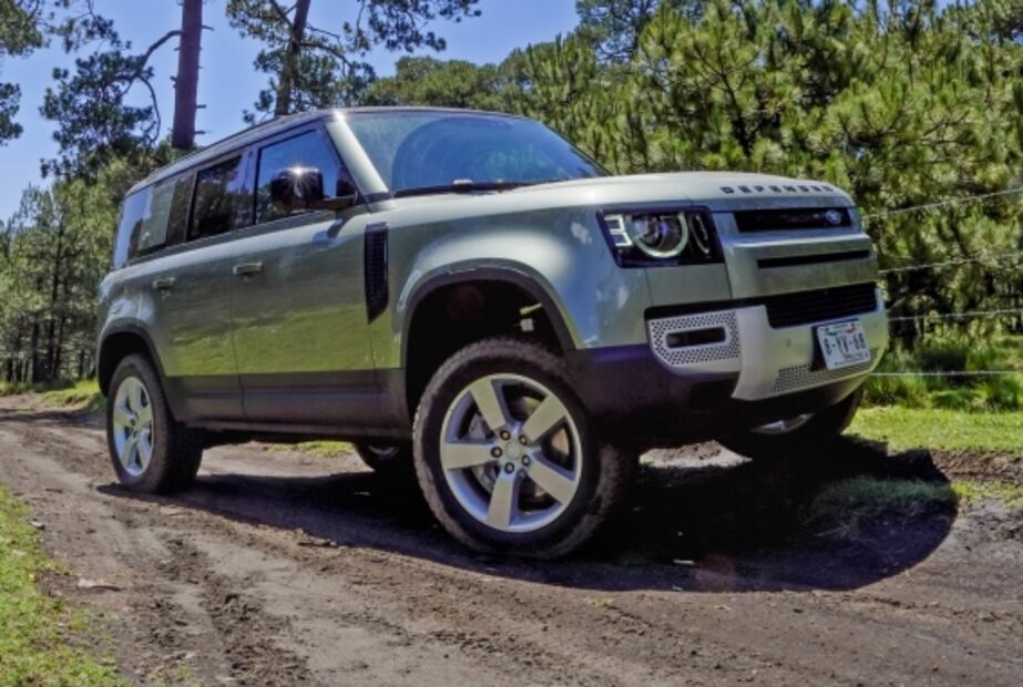 A prueba: Land Rover Defender 110, cuando el lujo no está peleado con el todoterreno