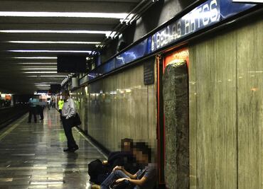 Roban celular a diplomático de la embajada de India en Metro Bellas Artes