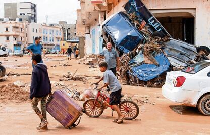 Libia: Ayuda internacional se acelera tras mortíferas inundaciones