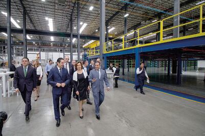 Inauguran planta automotriz