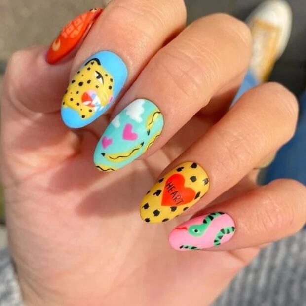 Uñas “pic and mix”, la tendencia que está enloqueciendo Instagram 