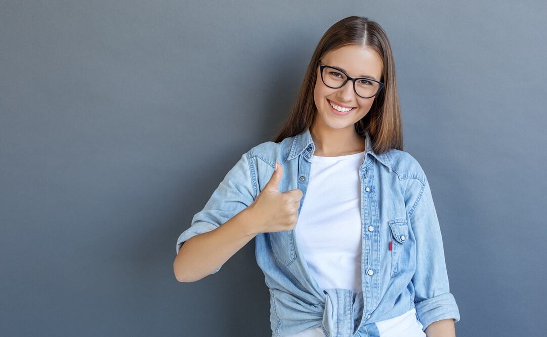 Actualmente, los lentes oftálmicos además de ser funcionales deben tener un gran diseño, para que te veas más guapa / Foto Istockphoto