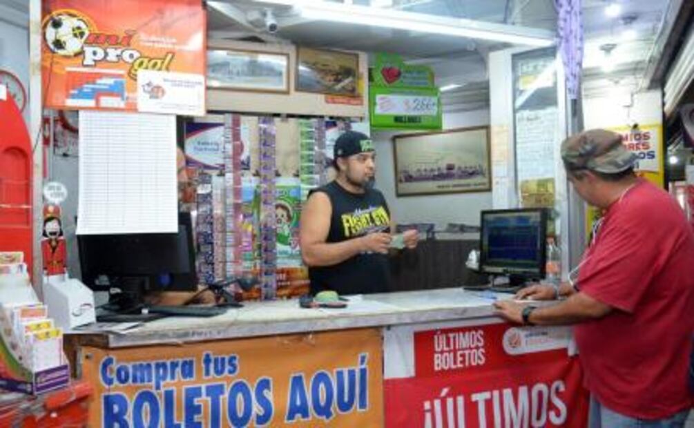 Aprende lenguaje de señas para enseñar kickboxing a sordos en Monterrey