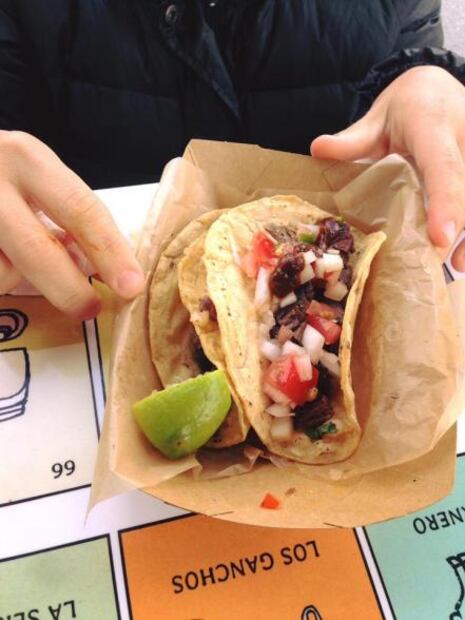 Un puesto ambulante de tacos recorre el suroeste francés