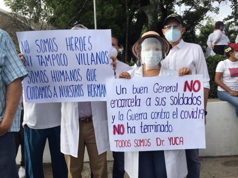 Con marcha exigen "inmediata libertad" de médico en Chiapas