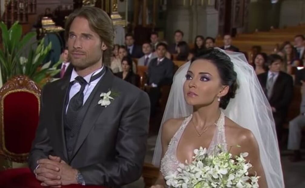 Angelique Boyer y Sebastián Rulli en la telenovela "Teresa".
