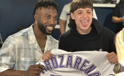 Peso Pluma le pidió un autógrafo al beisbolista mexicano Randy Arozarena