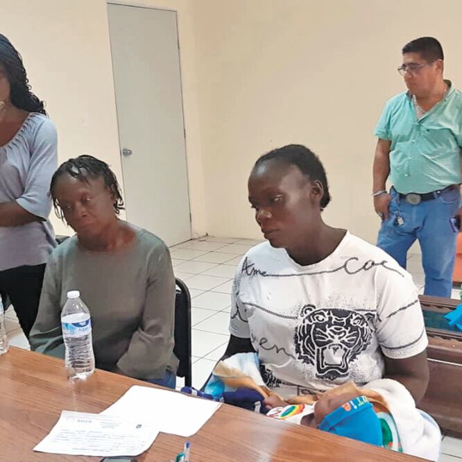 Petición. La madre del pequeño Andrés Manuel pide el oficio para seguir su viaje hacia Estados Unidos. CORTESÍA