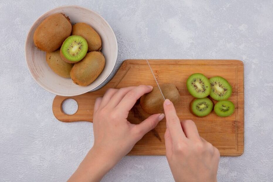 Advertencias sobre el kiwi. Fuente: Freepik
