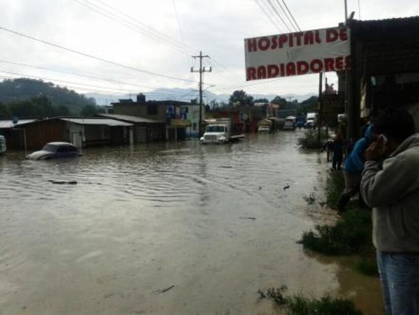 Lluvias dañan escuelas y dejan sin clases a alumnos en Oaxaca