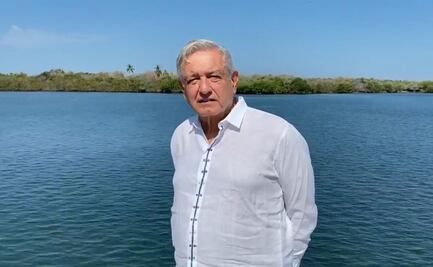 En este gobierno no se maltrata a los maestros: AMLO; felicita al magisterio en su día