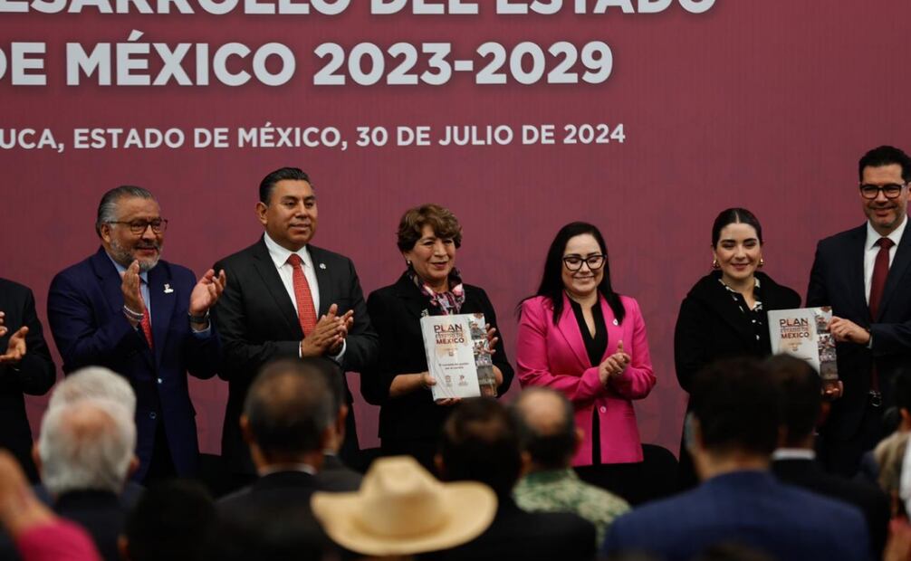 Delfina Gómez junto a la secretaria de Finanzas aseguraron que el Plan de Desarrollo 2023 - 2029 tiene como enfoque activo la sostenibilidad. Foto: Jorge Alvarado
