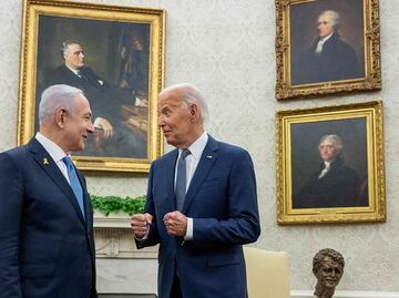 Biden avisa a Israel que EU no apoyará un ataque a instalaciones nucleares en Irán; el G7 analiza respuesta israelí