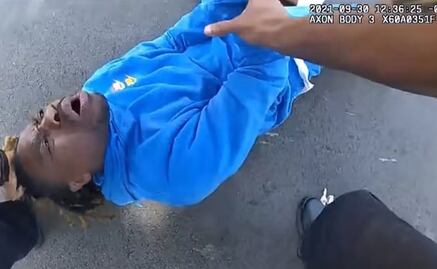 "Soy parapléjico": video muestra a policía de EU sacando de un carro a hombre afroamericano inválido