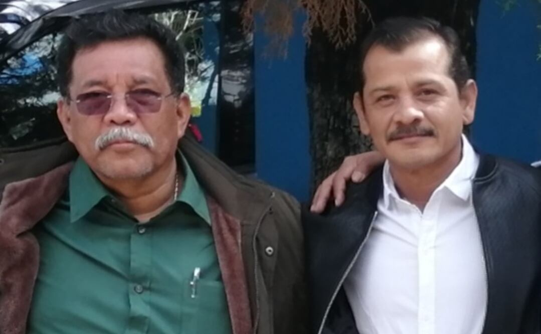Foto: De izq a der. Hernán Villatoro Barrios, dirigente del PT en Quintana Roo y diputado en el Congreso del estado; y Luis Alfredo Flores Manzanilla, comisionado de dicho instituto político en Tulum