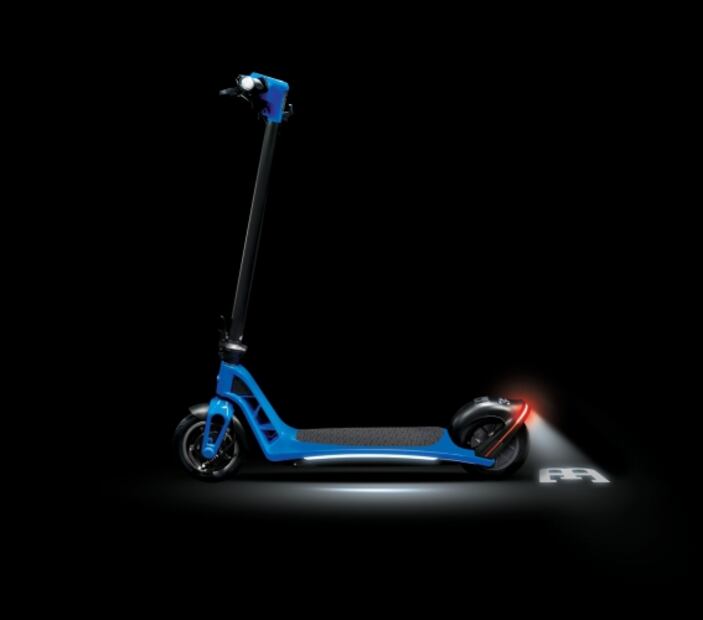 Bugatti presenta su scooter completamente eléctrico