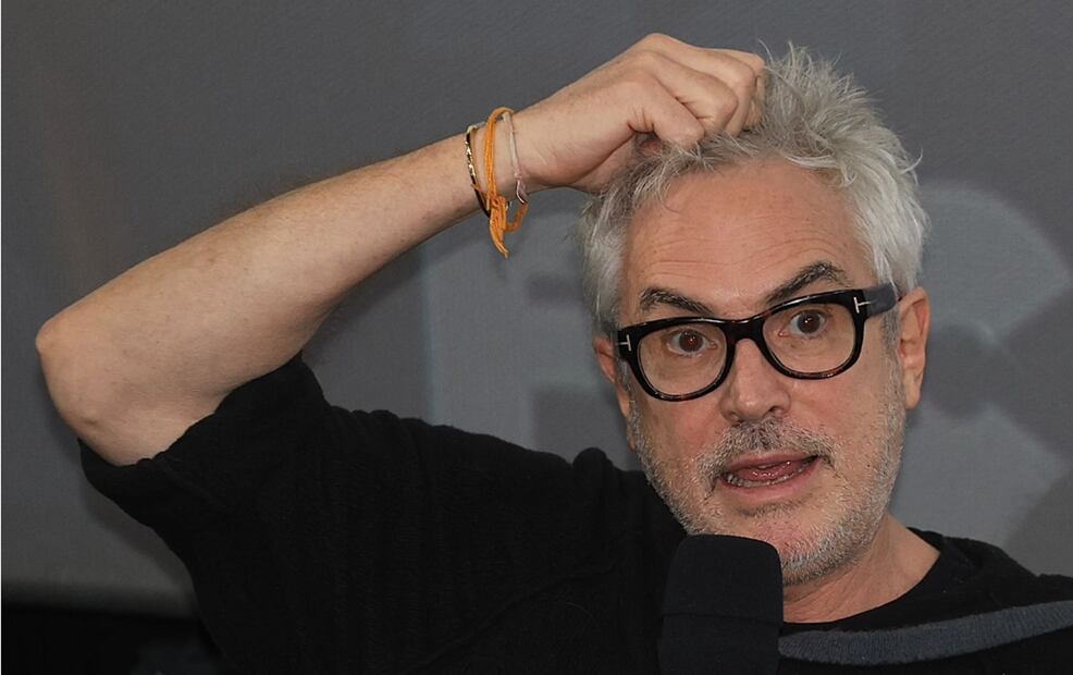 El ganador de cuatro premios Oscar, Alfonso Cuarón llegó “safe” a la presentación de la cinta “Charles, vivo o muerto”, del realizador suizo Alain Tanner en el marco del Festival Internacional de Cine de Morelia 2024. Foto: Berenice Fregoso/EL UNIVERSAL