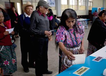 Felicita México a Guatemala por comicios