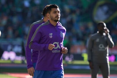 “Tecatito” Corona contemplado para Copa Oro por “Tata” Martino