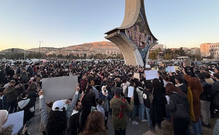 Dan toque de queda en el centro y el oeste de Siria; reportan muertos en enfrentamientos en varias ciudades