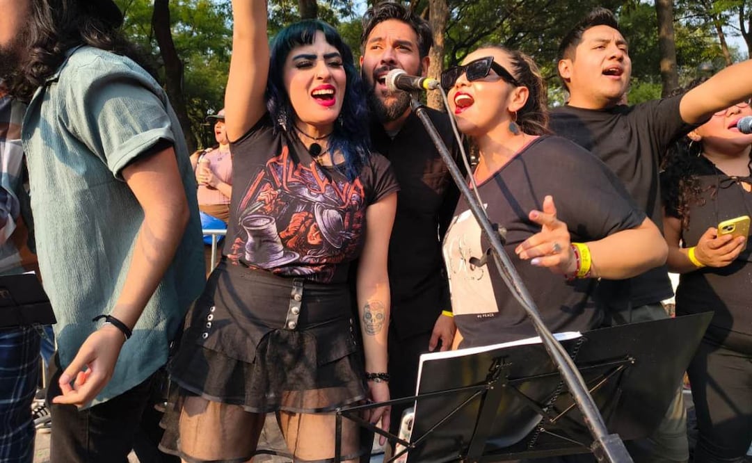 ¡Y que viva el rock and roll! Realizan "TlacuACH Fest" en Alameda Central. 
Foto: Especial.