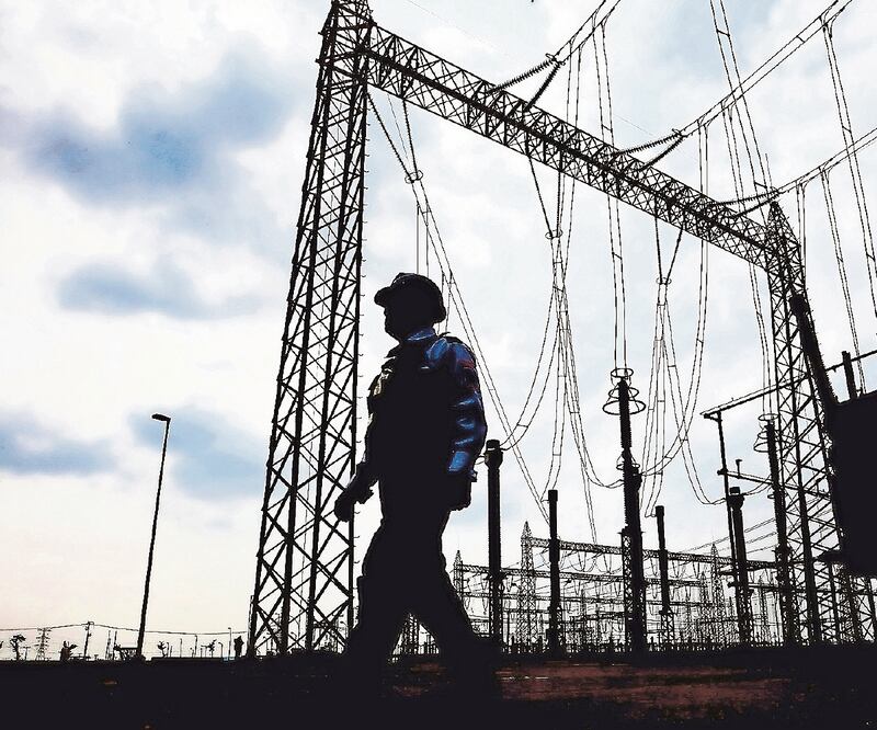 La reforma a la ley eléctrica quebranta la regla de acceso abierto a redes de dist ribució n, dice la Cofece. Foto: ARCHIVO EL UNIVERSAL