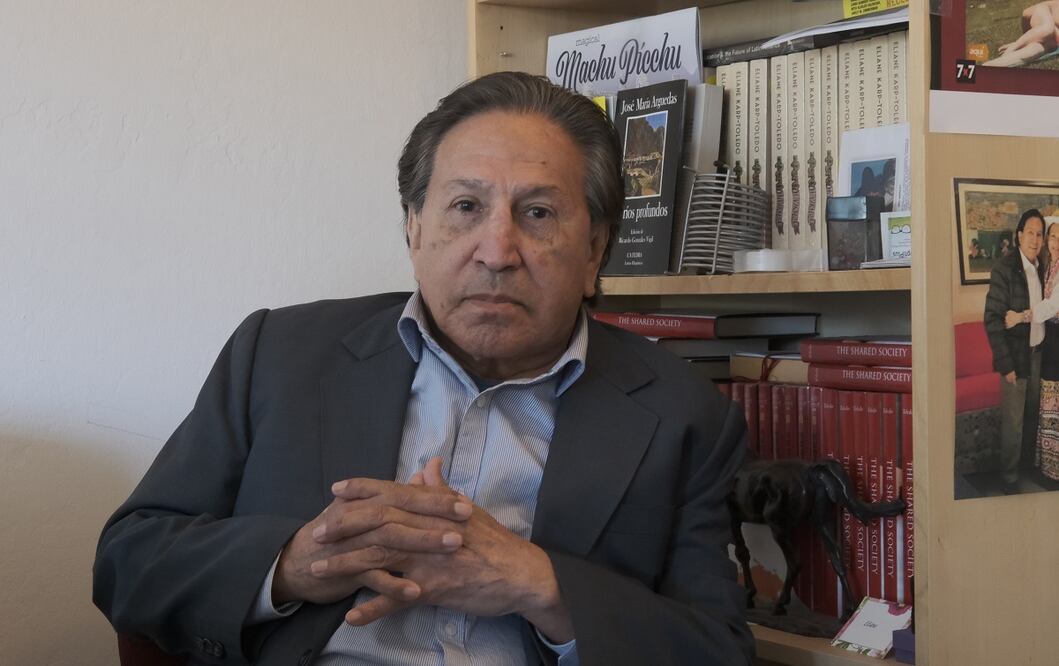 El expresidente peruano Alejandro Toledo posa durante una entrevista con EFE en Menlo Park, California. Foto: EFE