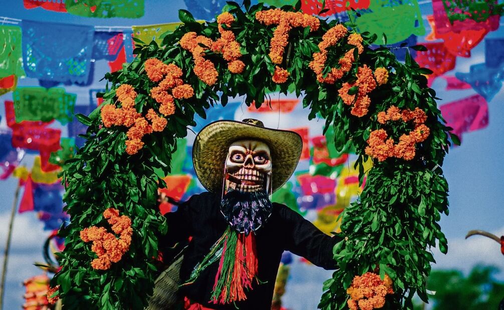 En más de 10 mil imágenes fueron capturadas las emociones y corazones expuestos en medio de todo el folklore que rodea esta tradición. Foto: Xermen Jonguitud