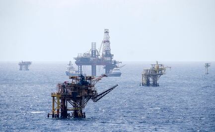 Petróleo mexicano sube a 61.12 dólares; suma alza de 7% en cuatro días