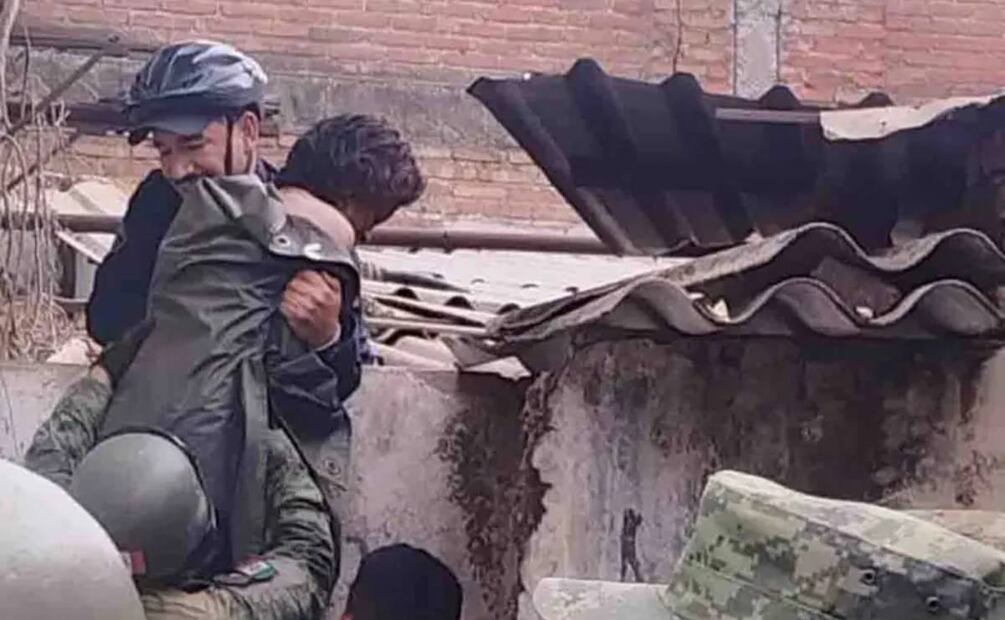 Rescate de mujer de 33 años de edad. Foto: Especial